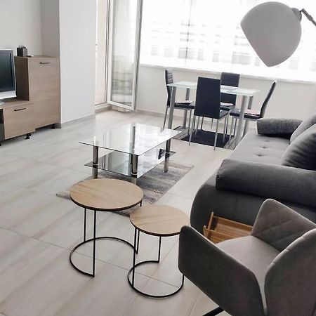 Plaza Apartman - City Center, Free Parking, Free Wifi Debrecen Bagian luar foto
